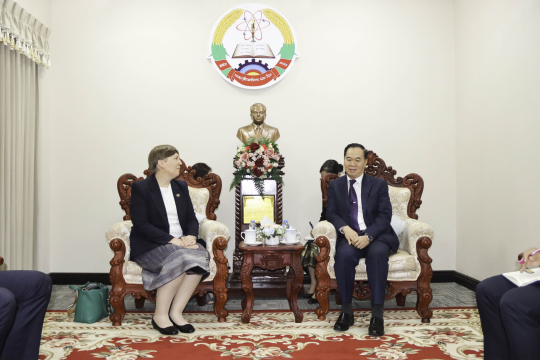 Laos, Australia reaffirm strong partnership in education, human resource development, and socio-cultural sectors